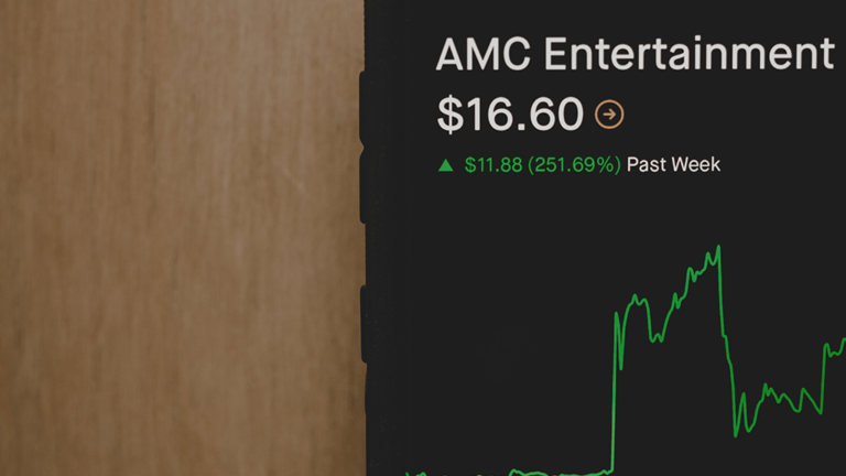 AMC Reverse Stock Split, APE Conversion Remove 'Overhang,' Analyst Says in Upgrade